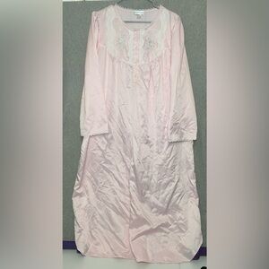 Miss Elaine Nightgown Size XL Pink Embroidered Floral Full Length